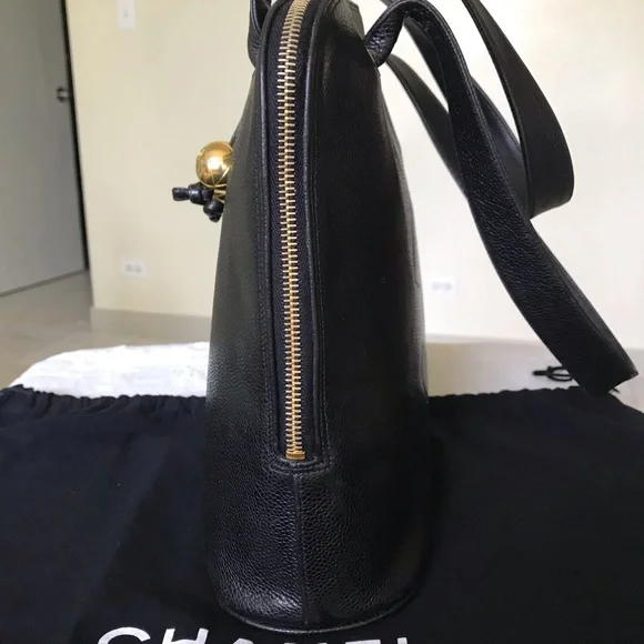 Chanel - Picture 8 of 16